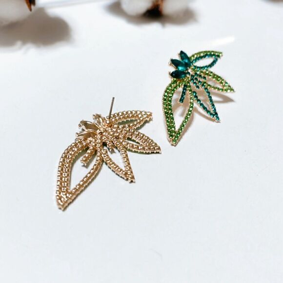 Green diamond flower stud earrings N278 - Picture 4 of 4